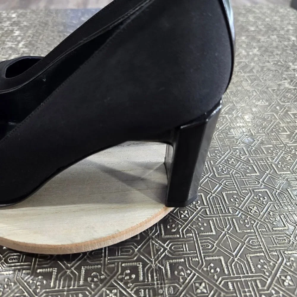 🐢 Stuart Weitzman Vintage Anna Black Pump Size 7.5